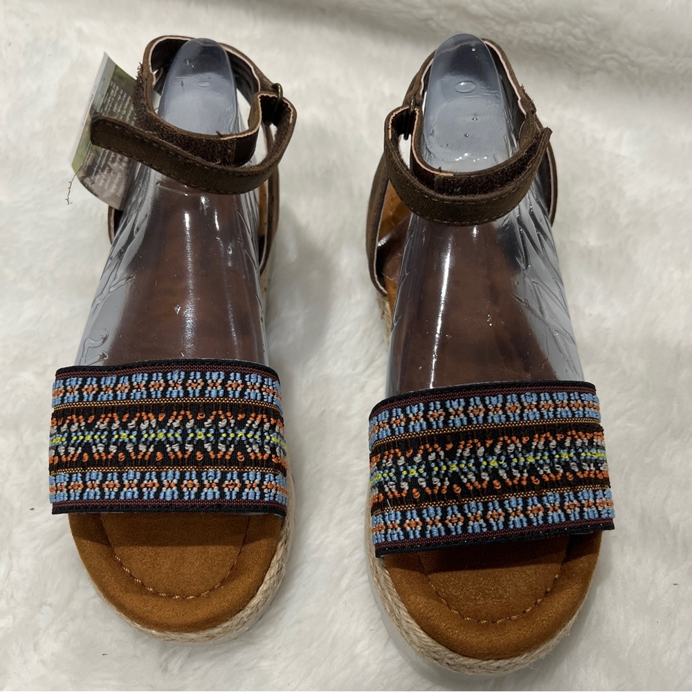 New! Bearpaw KIDS kahala brown sandal